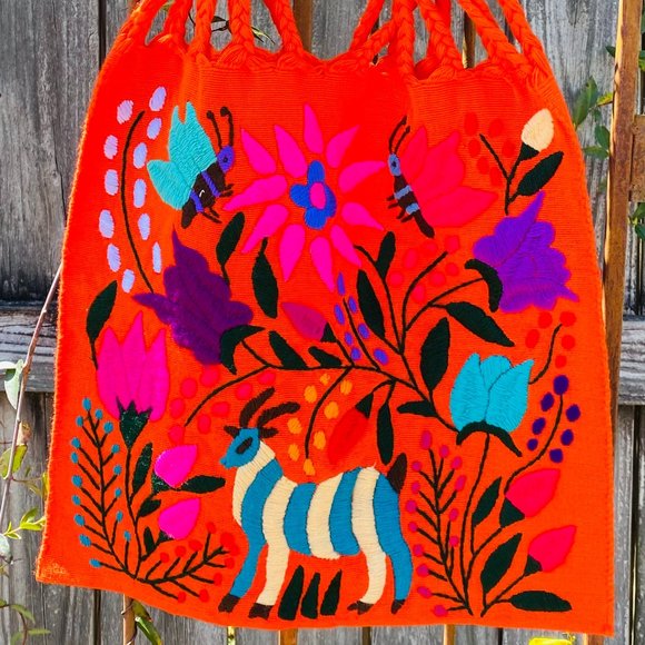 HANDMADE EMBROIDERED BAG - Picture 1 of 4
